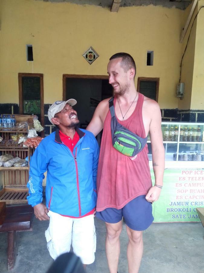 Mango Tree Homestay & Ijen Tour
